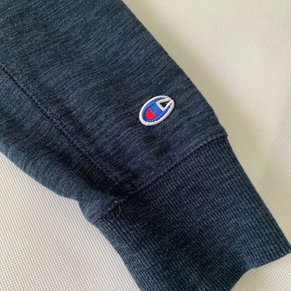 Champion Sweatshirt Sweater Men M Dark Navy Blue Crew Preppy Nautical Normcore - Picture 5 of 8